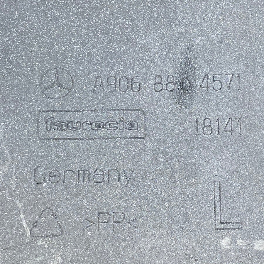 Mercedes Sprinter w906 Sol Köşe Tampon Orijinal Çıkma A9068804571