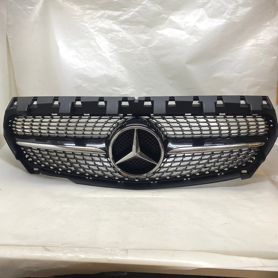 Mercedes W117 CLA Ön Panjur/Ön Izgara