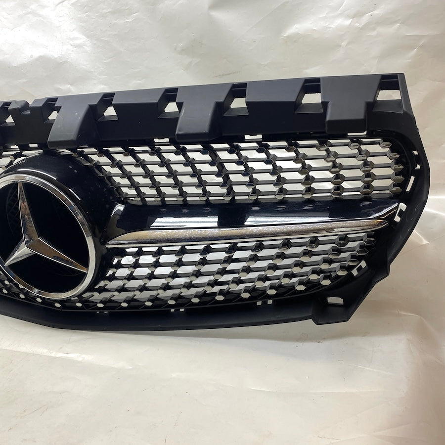 Mercedes W117 CLA Ön Panjur/Ön Izgara