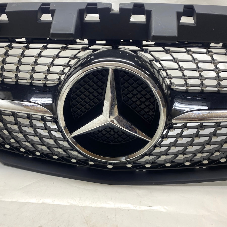 Mercedes W117 CLA Ön Panjur/Ön Izgara