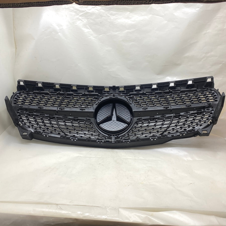 Mercedes W117 CLA Ön Panjur/Ön Izgara
