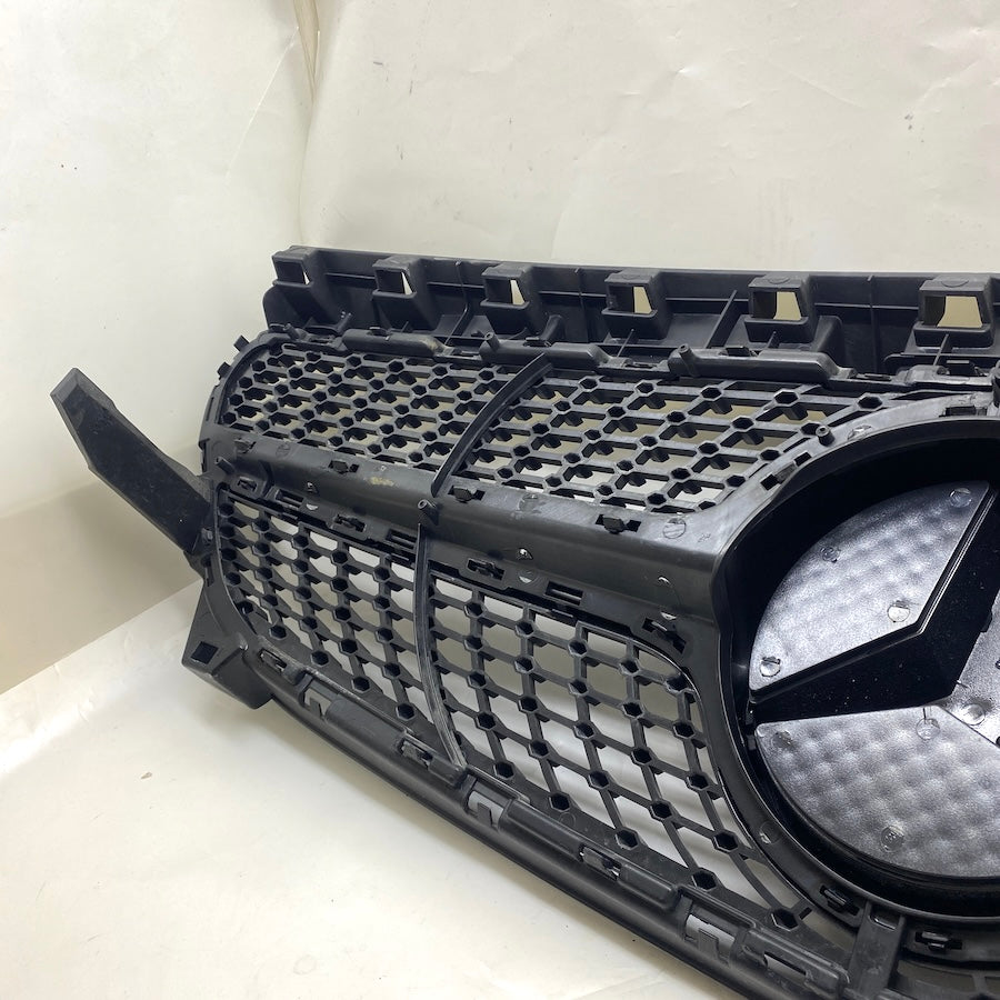 Mercedes W117 CLA Ön Panjur/Ön Izgara