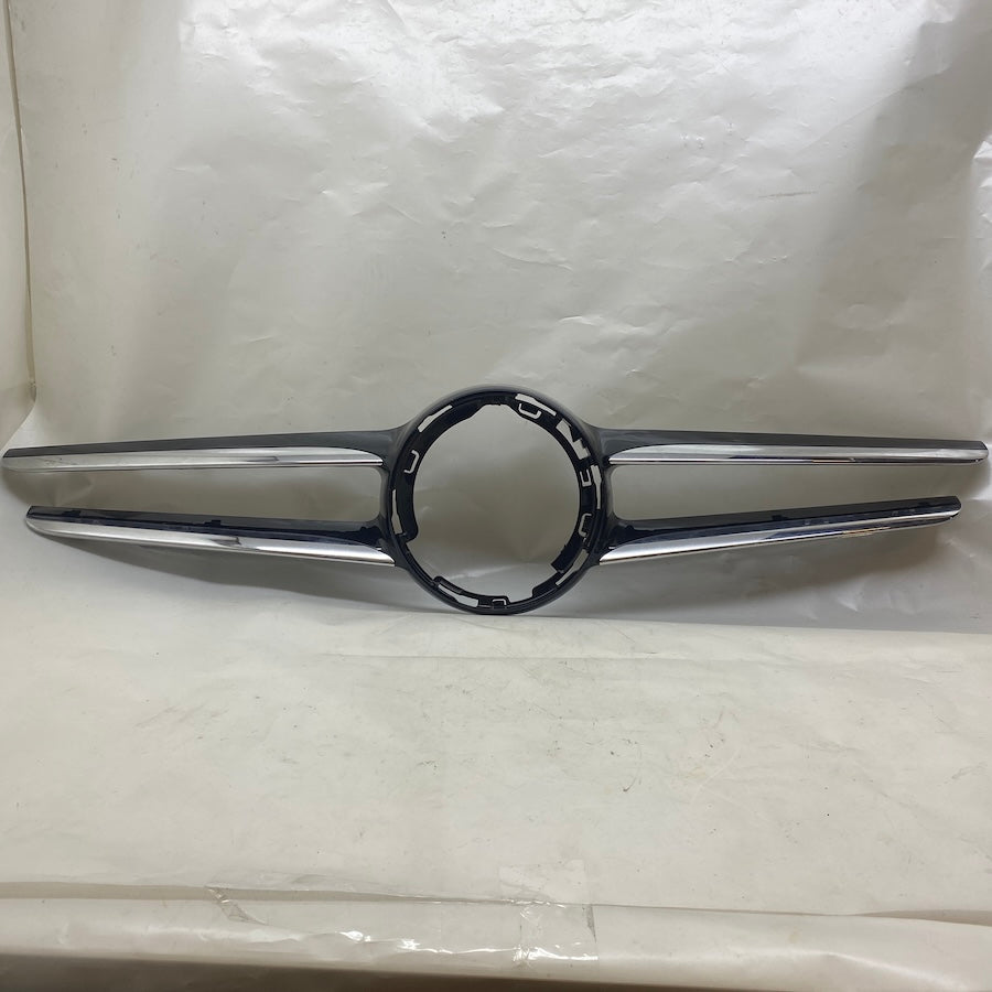 Mercedes W205 Ön Panjur Çıtası A2058880900