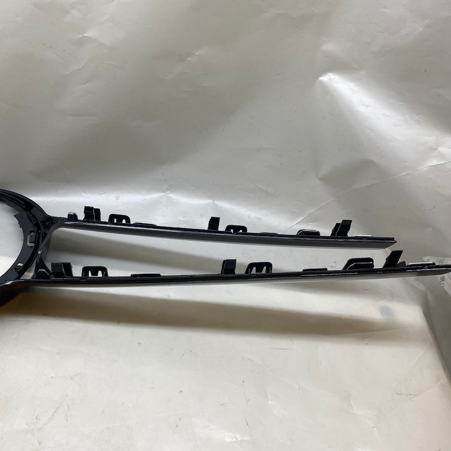 Mercedes W205 Ön Panjur Çıtası A2058880900