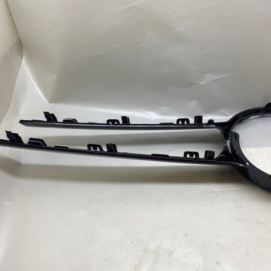 Mercedes W205 Ön Panjur Çıtası A2058880900
