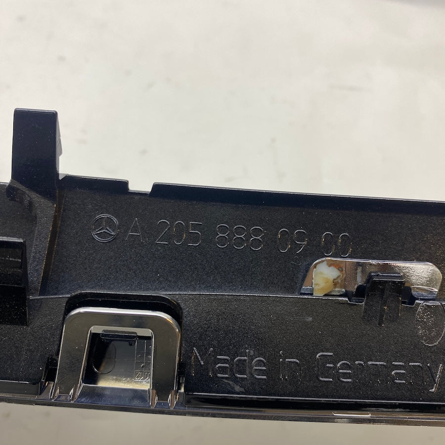 Mercedes W205 Ön Panjur Çıtası A2058880900