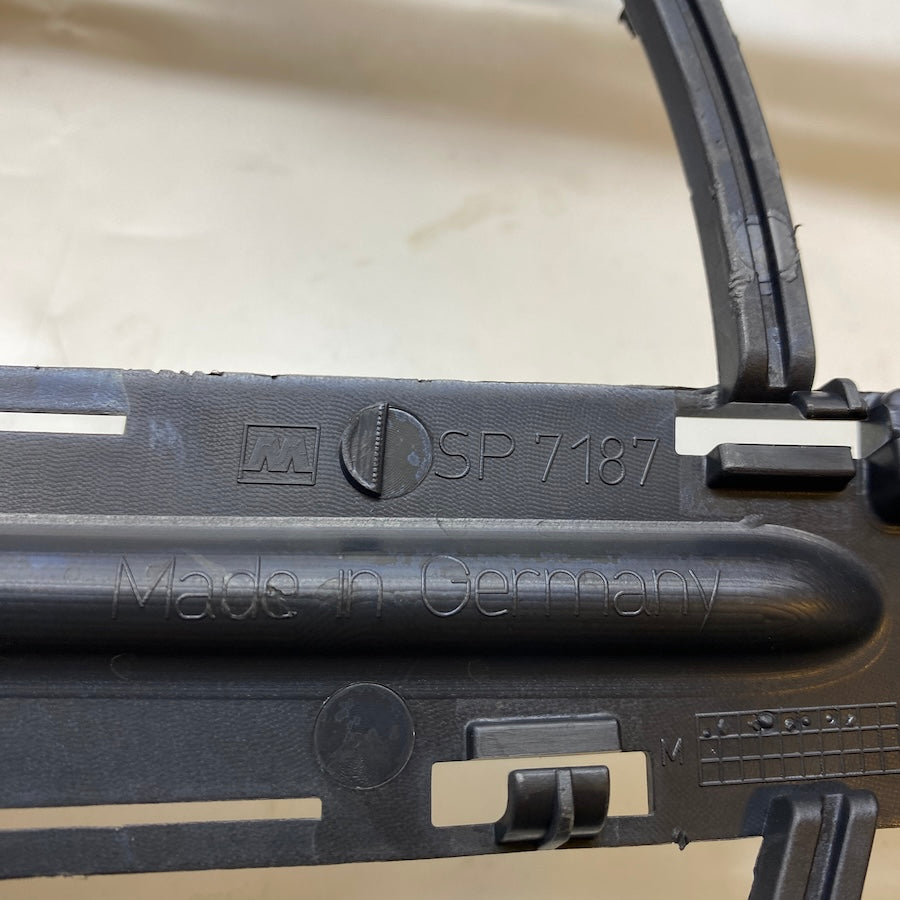 Mercedes W205 Panjur Kasası A2058800307