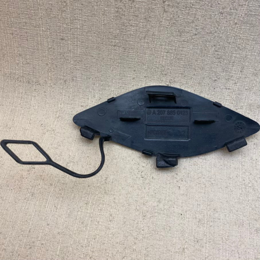 Mercedes W207 Ön Çeki Demir Kapağı A2078850123 En Uygun Oto Parça