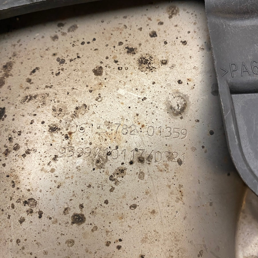 Mercedes W212 Egzoz Boru Ucu A212 490 28 04