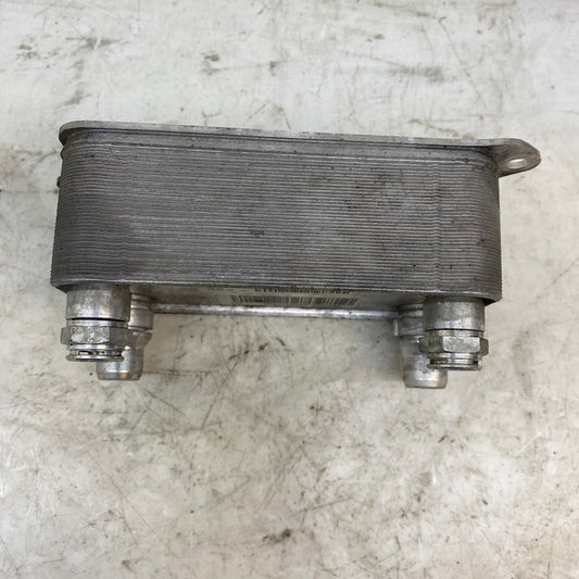 Mercedes E W212 Yağ Soğutucu A0995002300