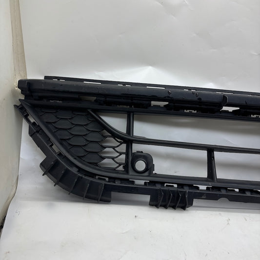 Mercedes W247 Ön Tampon Orta Izgara A2478856003