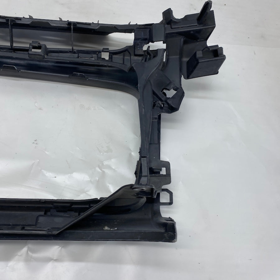 Mercedes W463 Radyatör Izgarası A4638885100