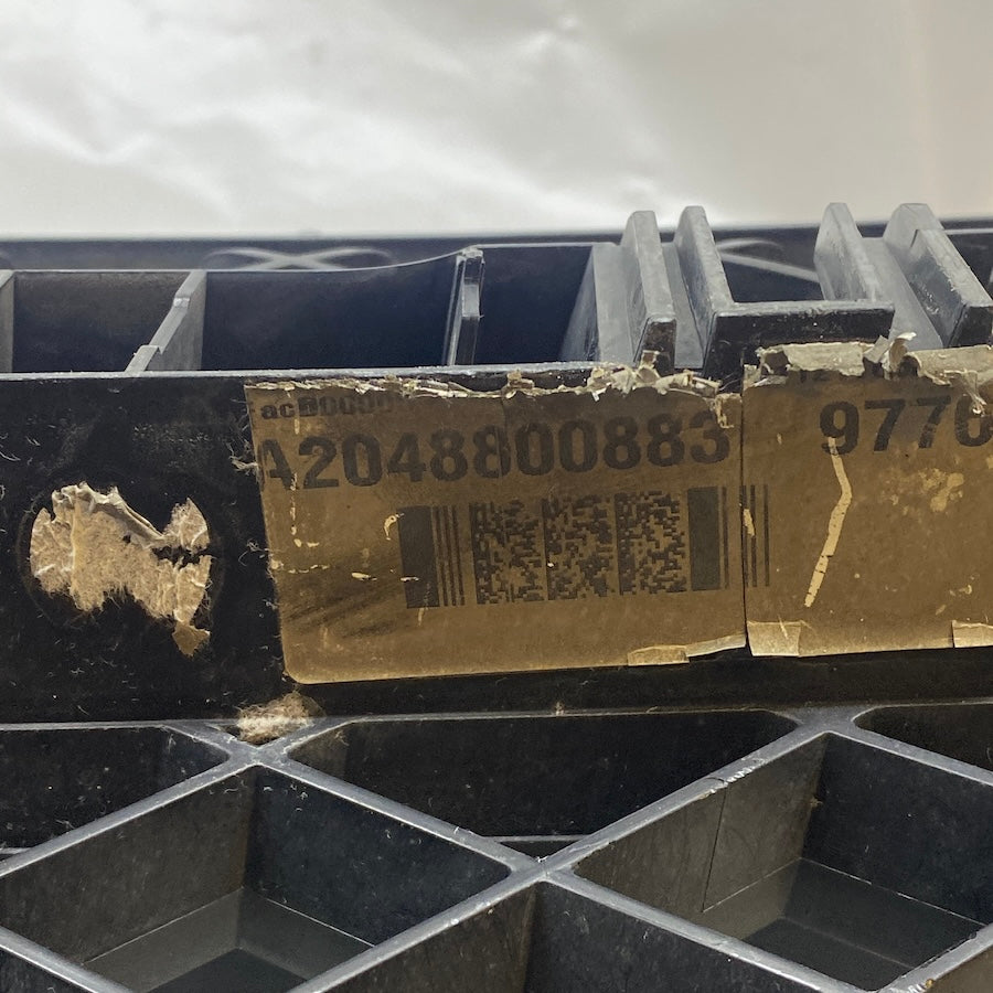 Mercedes X204 GLK Ön Panjur A2048800883