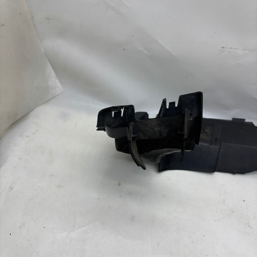 Mercedes C W205 Ön Panjur Takviyesi A2055051830