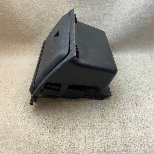 Mitsubishi Canter Bardak Rafı MK405130