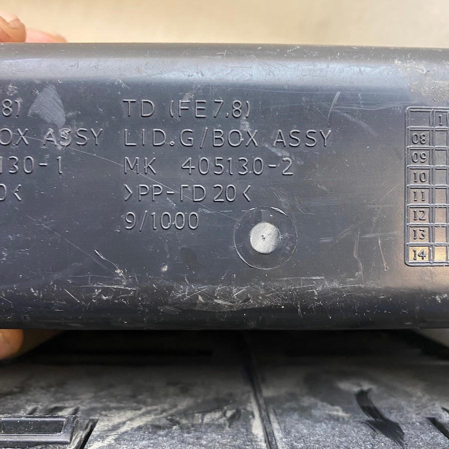 Mitsubishi Canter Bardak Rafı MK405130