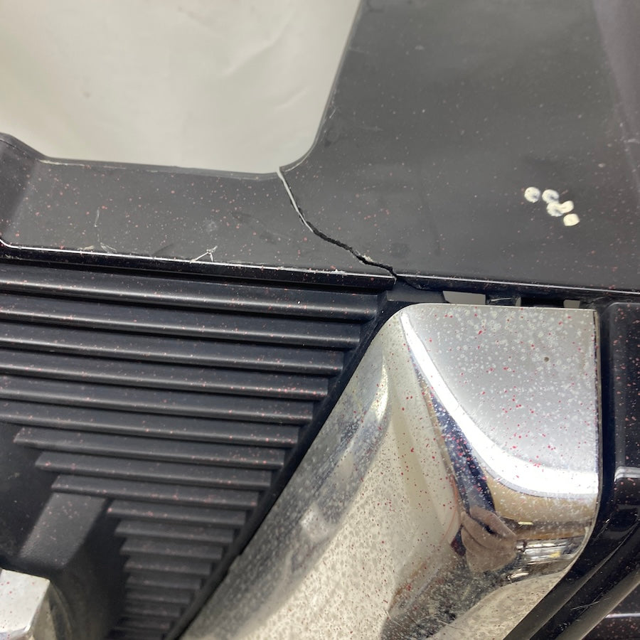 NISSAN Qashqai Ön Panjur Orjinal