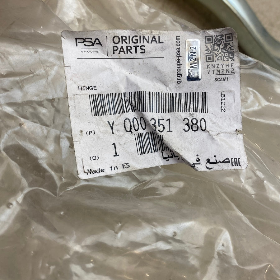 Opel Crossland Kaput Menteşesi YQ00351380