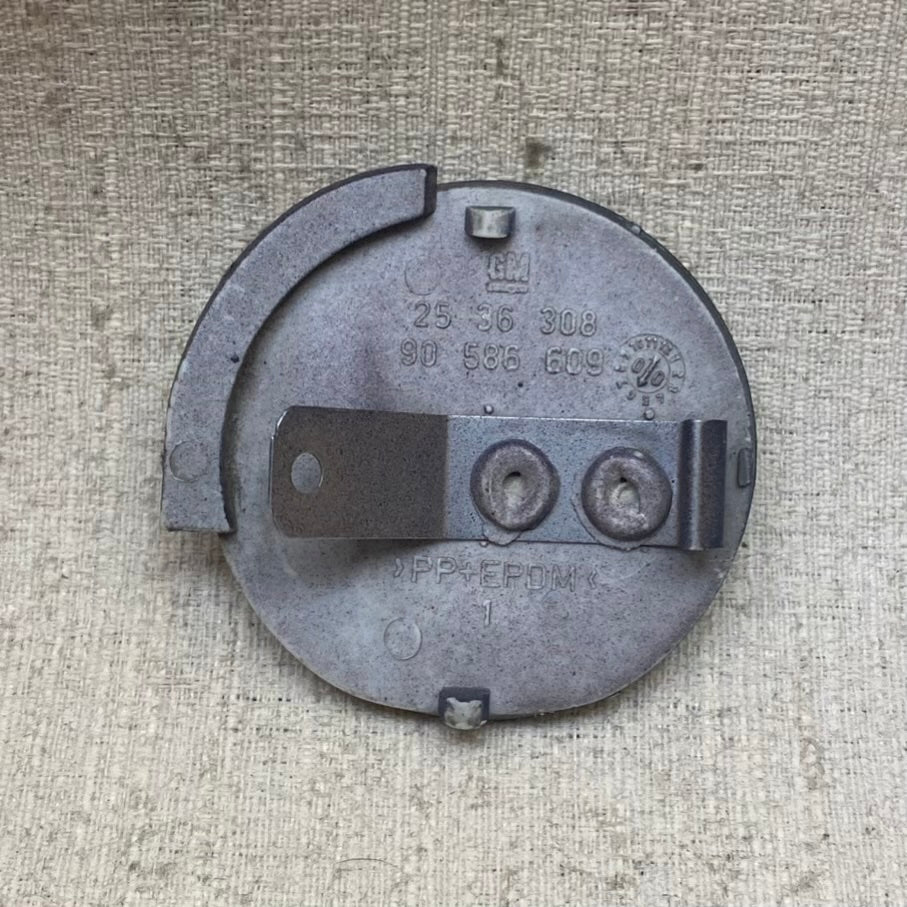 Opel Vectra B 1998 Ön Çeki Demir Kapağı 90586609