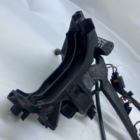 Peugeot 206 1.4 HDi Dizel Filtre Desteği ve Enjektör Tesisati 9655604380