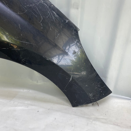 2006-2012 yılları arasında uyumlu Peugeot 207 ön sağ çamurluk.