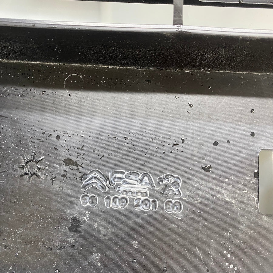 Peugeot 208 Active Ön Panjur 9810920180 - En Uygun Oto Parça