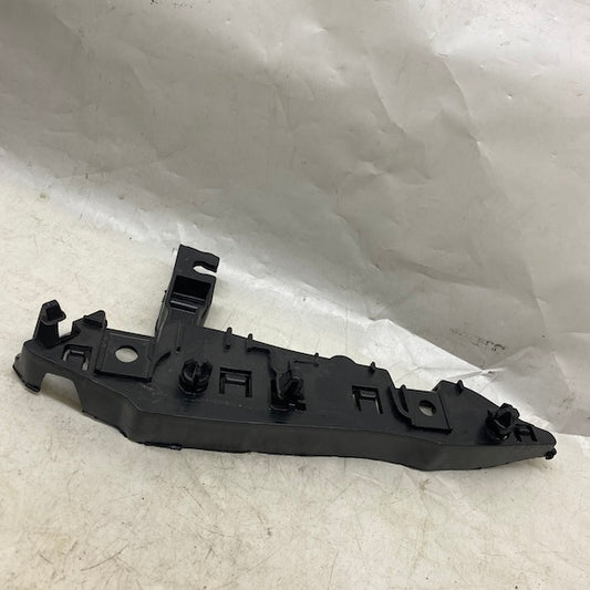 Peugeot 3008 Ön Sol Çamurluk Braketi/Tampon Tutucu Braket En Uygun Oto Parça