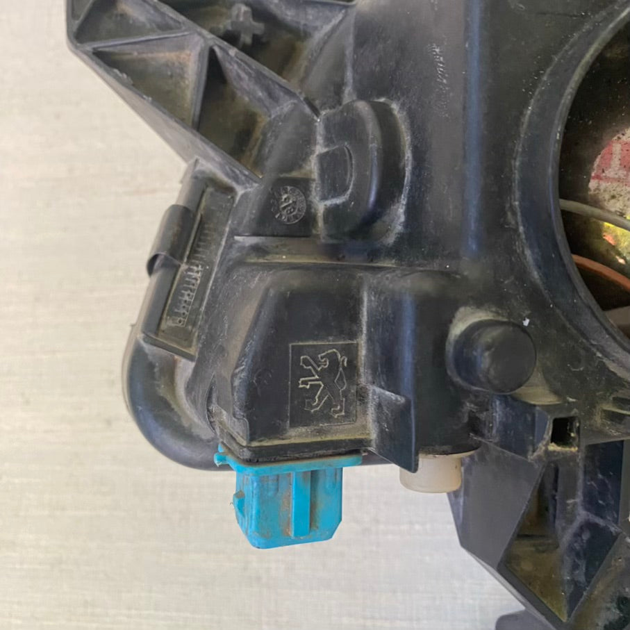 Peugeot 306 Sağ Sis Farı 1998