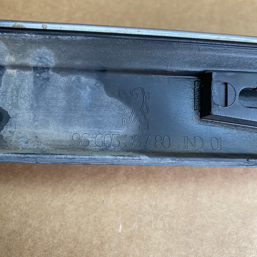 Peugeot 407 Ön Sağ Kapı Çıtası 9660536780