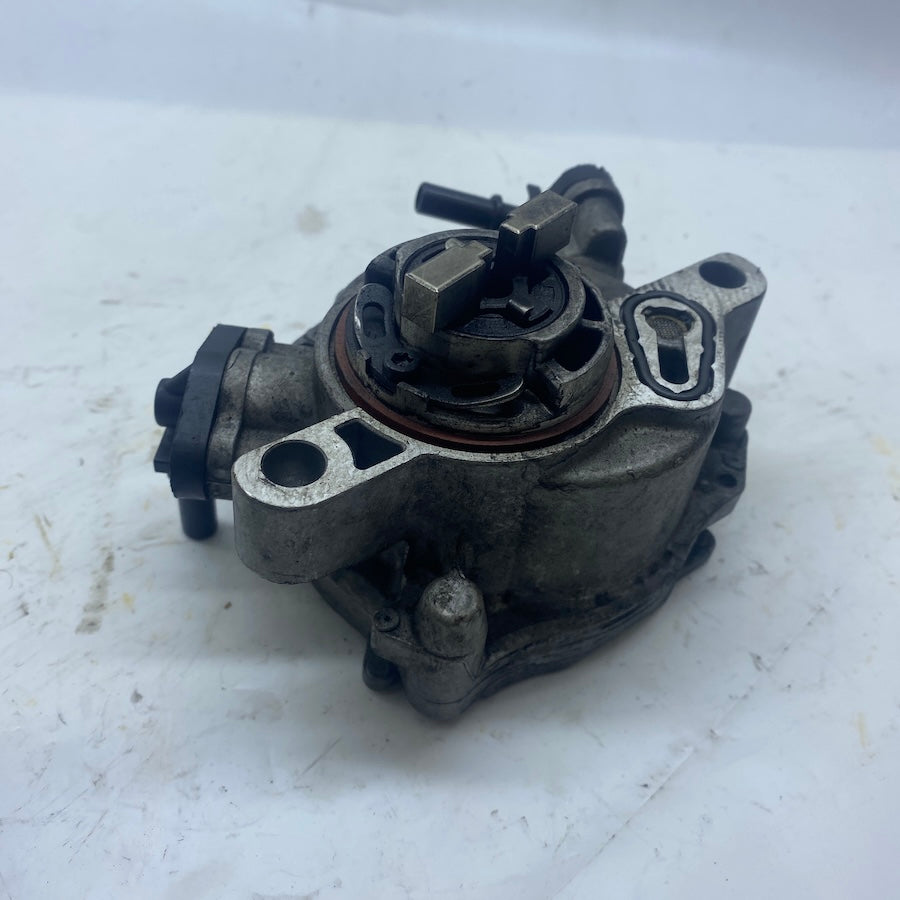 Peugeot Partner 1.6 HDI Fren Vakum Pompası 9804021880