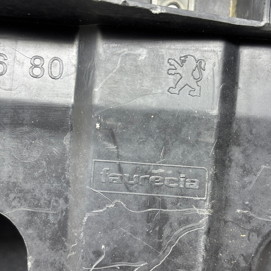 Peugeot 208 Ön Tampon Alt Muhafaza 9673271680