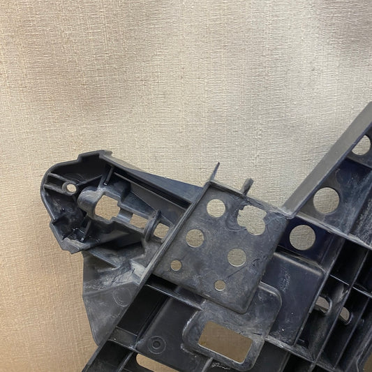 Porsche Cayenne 3.6l Sağ Far Montaj Braketi 7L5941046