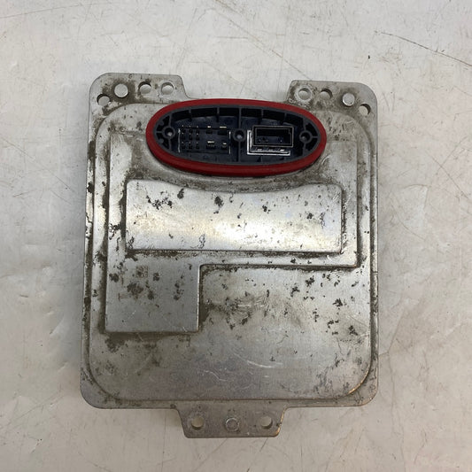 7P5907381B kodlu Porsche xenon far kontrol modülü – Cayenne 958 uyumlu çıkma beyin.