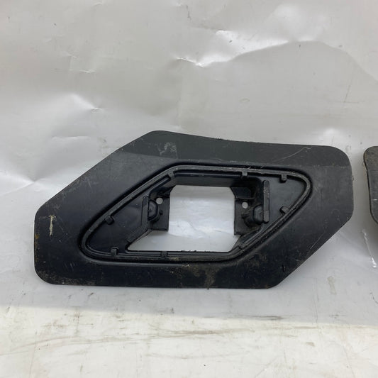 Porsche Cayenne Far Yıkama Kapak Braketi 7P5807755