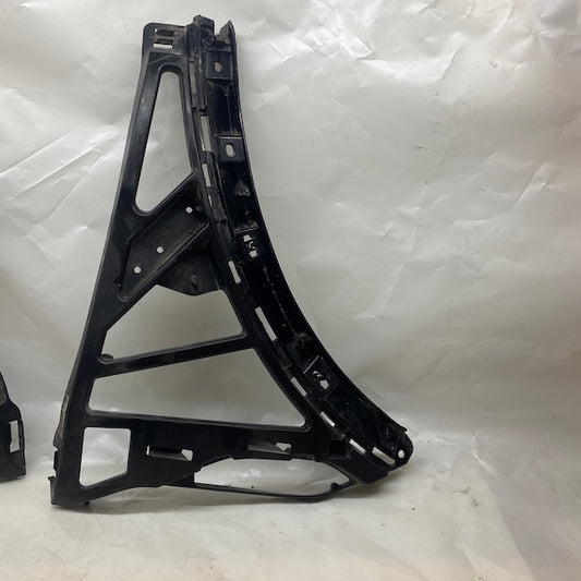 Porsche Cayenne Tampon İç Braketi Sağ-Sol 11-18