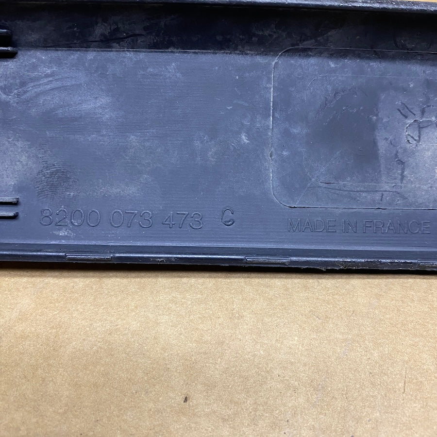 RENAULT Megane 2 Arka Sol Kapı Çıtası 8200 071