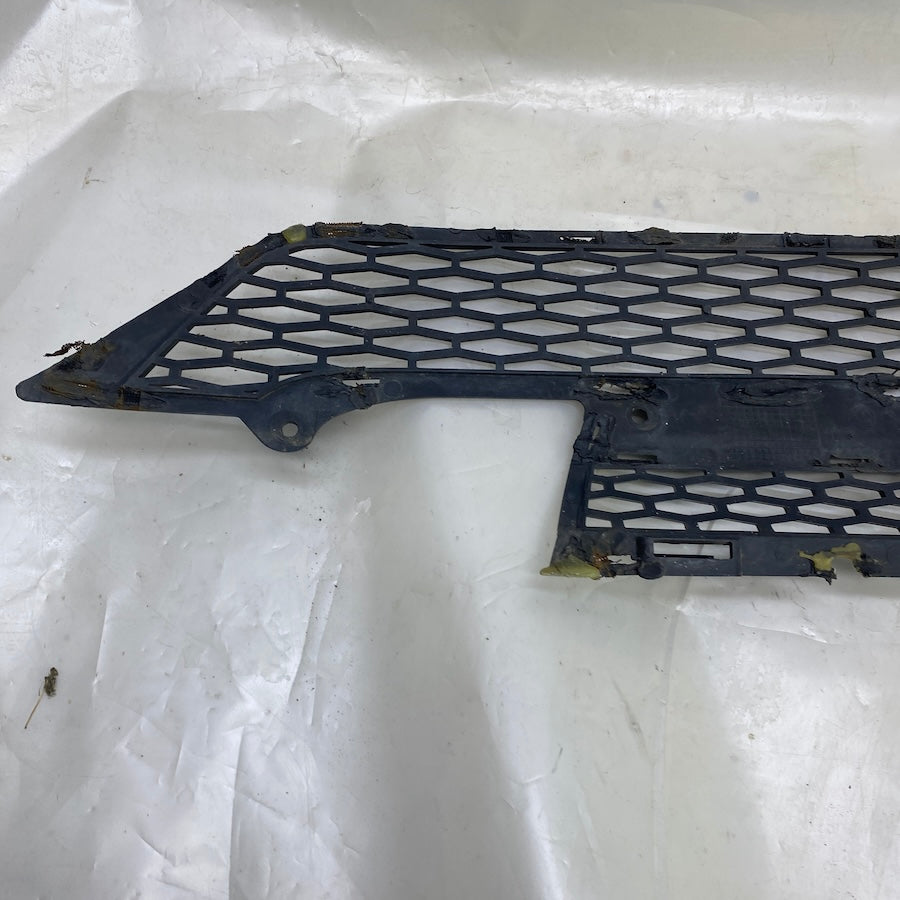 Range Rover Evoque L538 Ön Tampon Orta Izgara BJ32-17K945-A Orijinal Çıkma