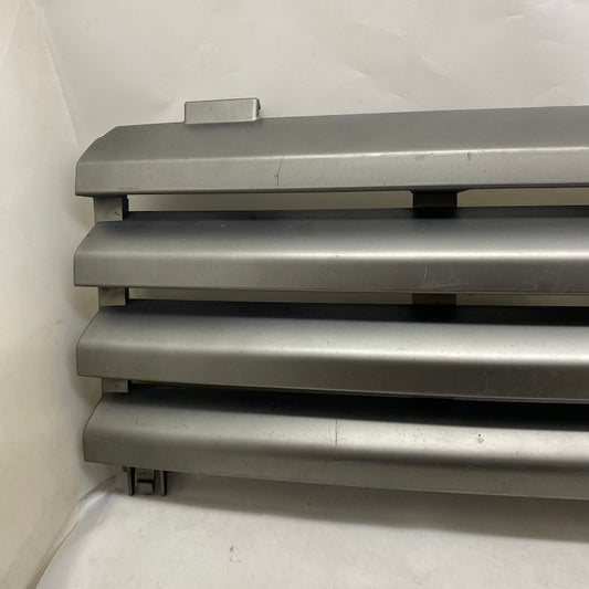 Range Rover L322 Ön Panjur 51137009910 - En Uygun Oto Parça