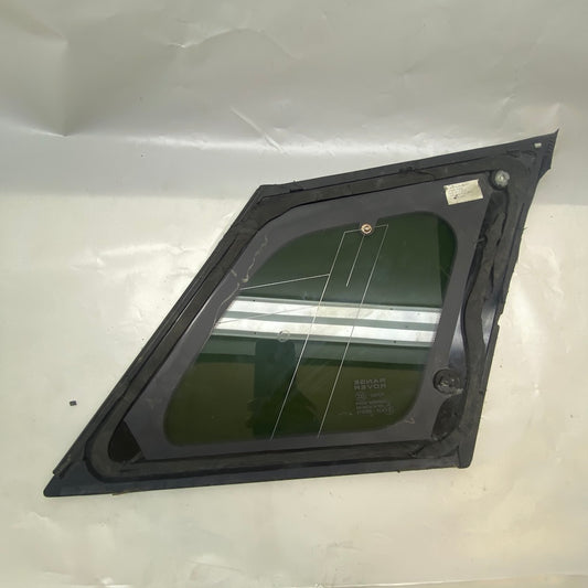 Range Rover L538 Sol Arka Kelebek Camı BJ32-29601