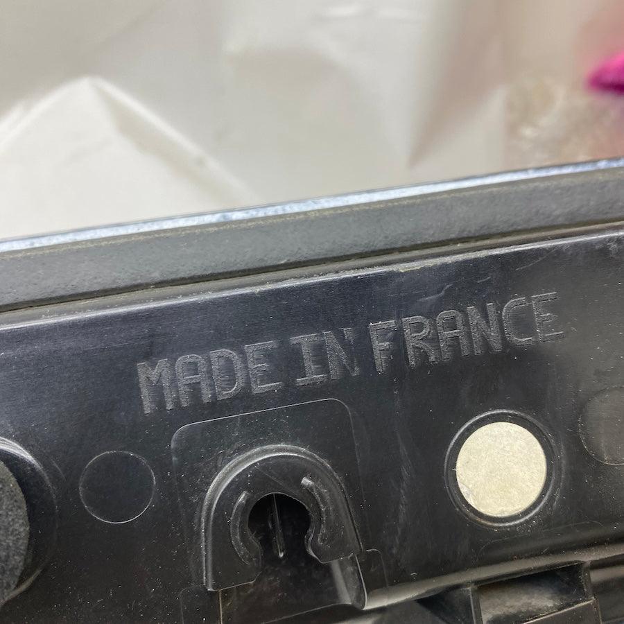 Range Rover Velar L560 Bagaj Stopu 38A2-13192-A6