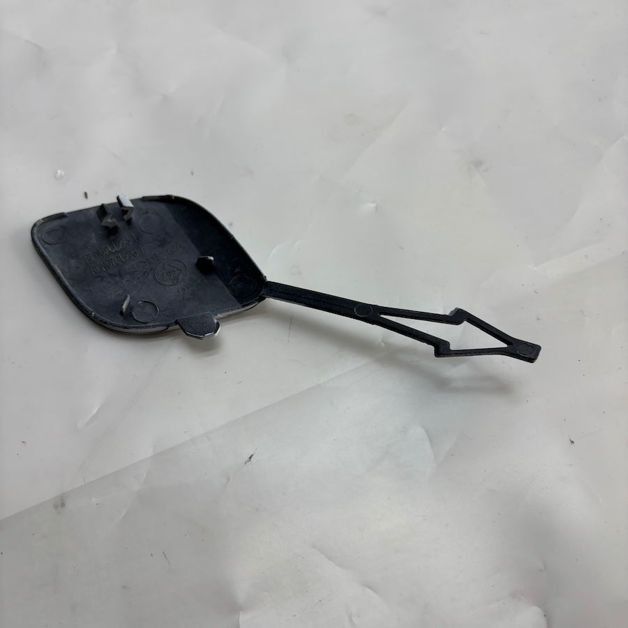 Renault Clio S Ön Tampon Çeki Kapağı