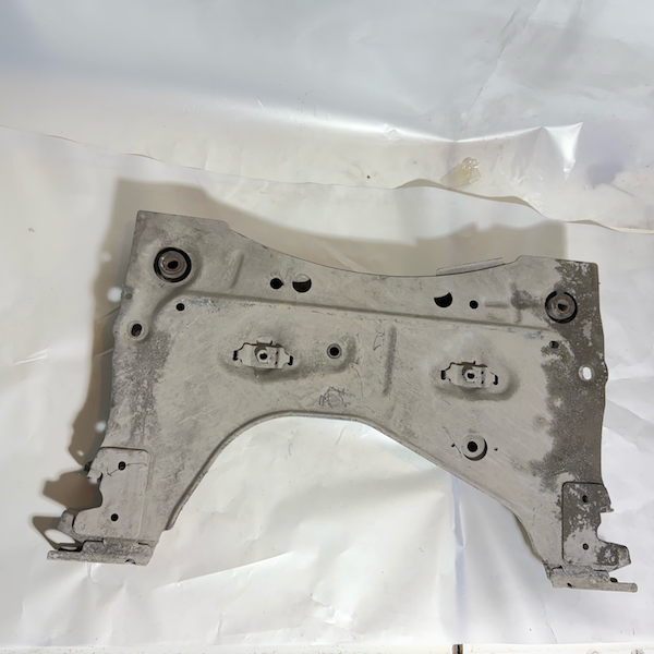 Renault Megane 2 Motor Traversi Beşiği 8200742904 En Uygun Oto Parça