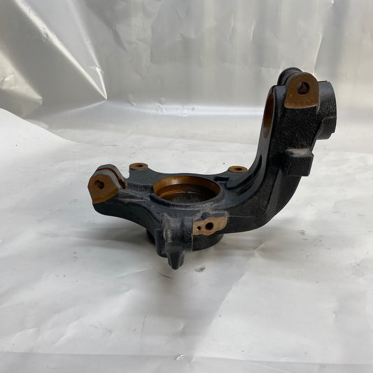 Renault Megane 4 Sağ Ön Aks Taşıyıcı 400146171R