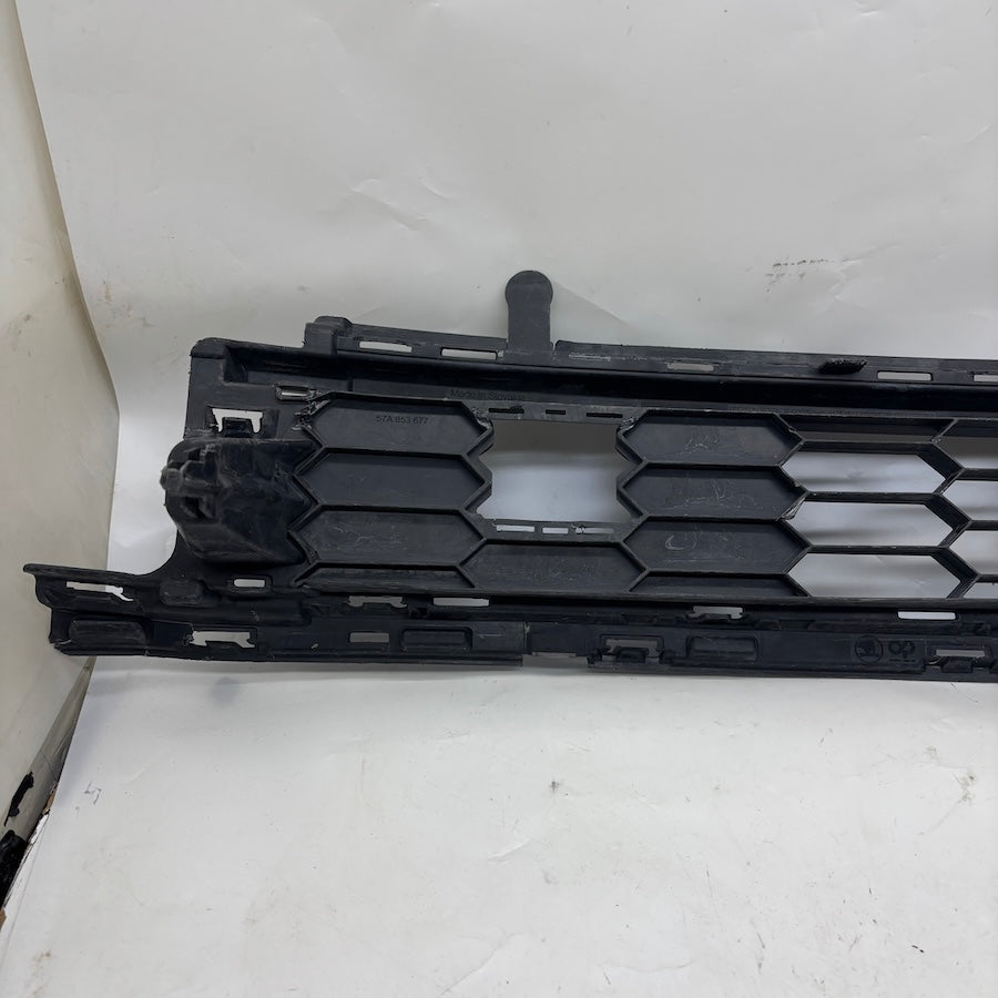 Skoda Karoq Ön Tampon Orta Izgara 57A853677