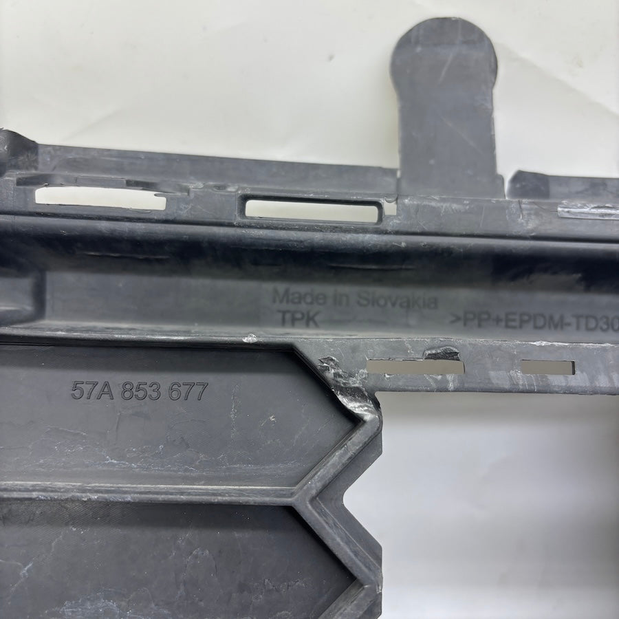 Skoda Karoq Ön Tampon Orta Izgara 57A853677