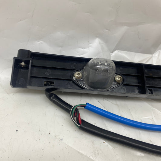 Subaru Forester Arka Plaka Lambası 84301FC041 Orijinal