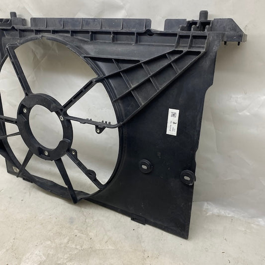 Toyota Auris 1.8 E18 Radyatör Fan MF422750-7640 Orijinal Çıkma En Uygun Oto Parça