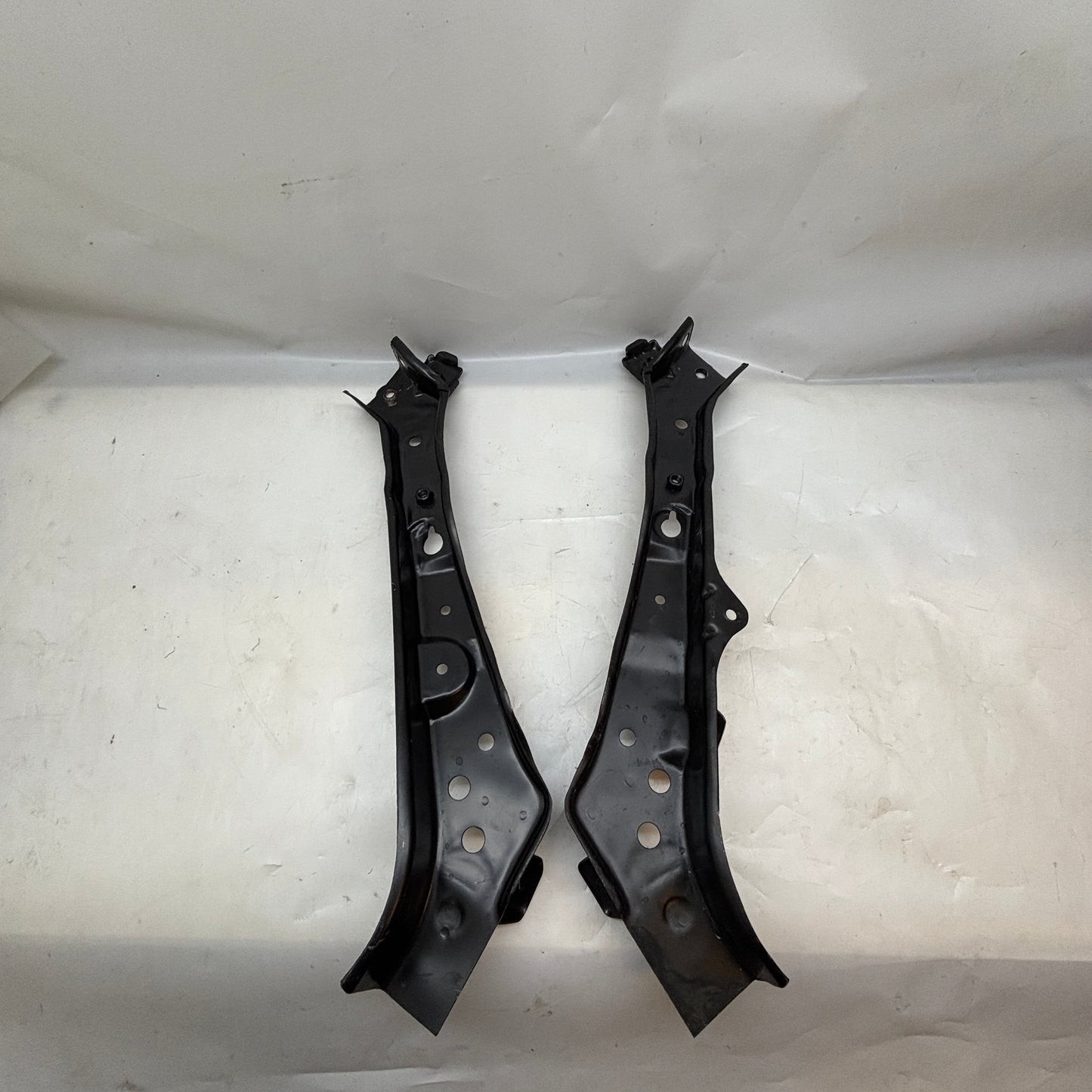 Toyota Corolla Far Üst Sacı 5320312440