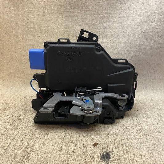 VOLKSWAGEN Golf 5/Caddy Ön Sol Kapı Kilidi 3D1837015AB