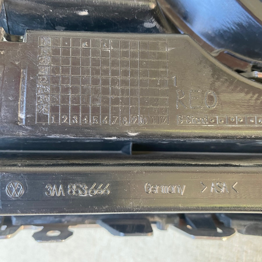 VOLKSWAGEN PASSAT B7 Sis Far Çerçevesi 3AA853666